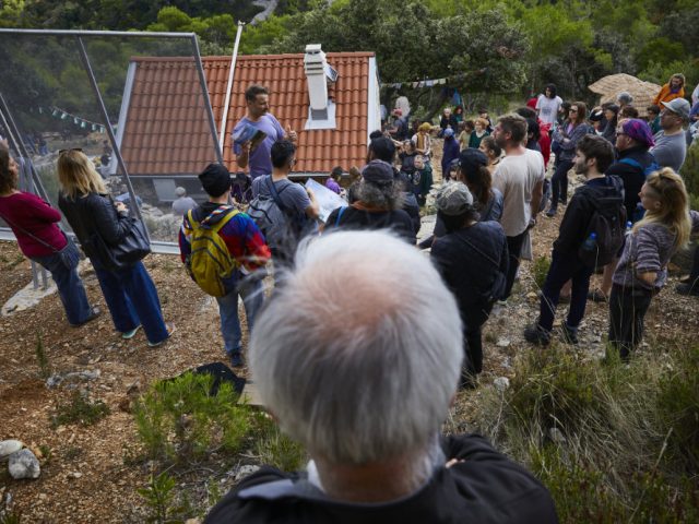 Issa Octoberschool2025 Day2 22.10.2025 Vis Croatia Mb1 1877 Photo Metodblejec