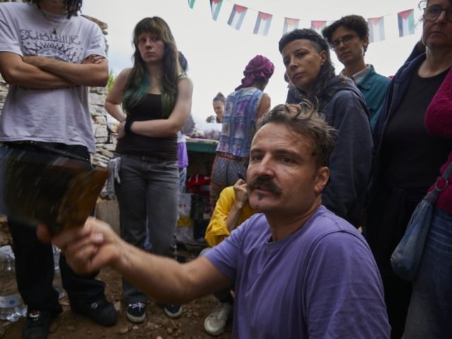 Issa Octoberschool2025 Day2 22.10.2025 Vis Croatia Mb1 1910 Photo Metodblejec