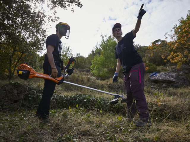 Issa Octoberschool2025 Day2 22.10.2025 Vis Croatia Mb1 2155 Photo Metodblejec